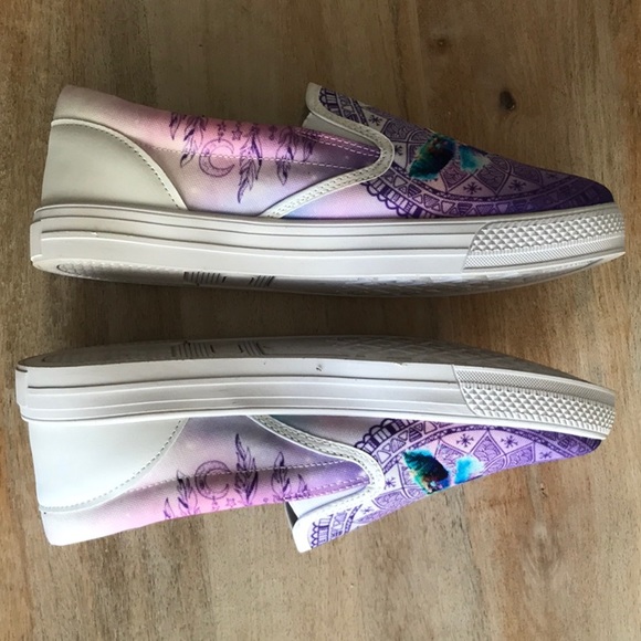 Threaddomain Slip On Sneakers - Picture 3 of 6